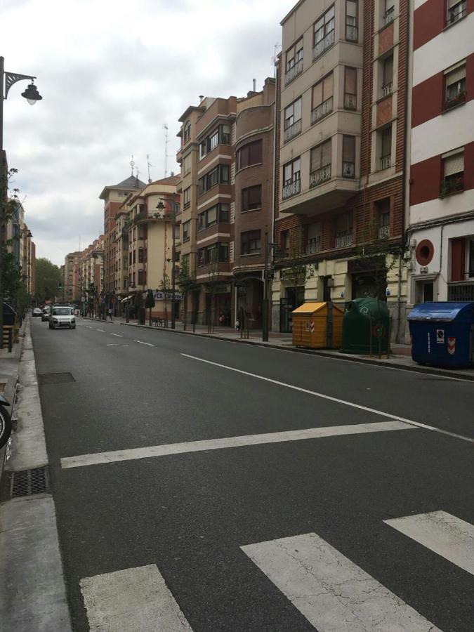 Centrico Apartament Al Lado De La Estacion D Tren Vivienda De Uso Turistico Logrono Luaran gambar