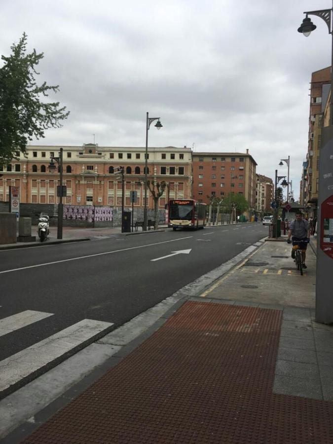 Centrico Apartament Al Lado De La Estacion D Tren Vivienda De Uso Turistico Logrono Luaran gambar